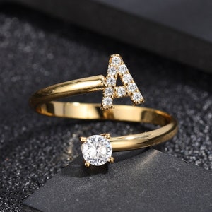 INITIALE RING