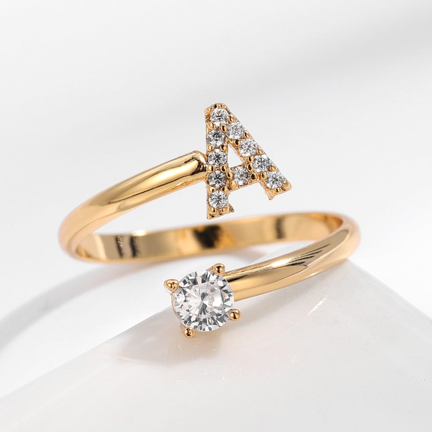 INITIALE RING